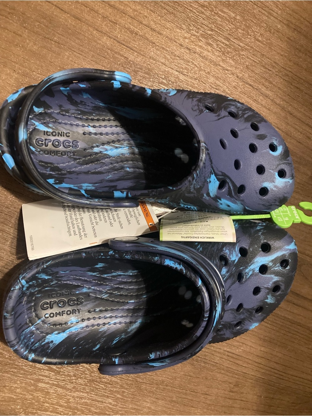 CROCS Kids Marbled Navy and Light Blue Classic Clog